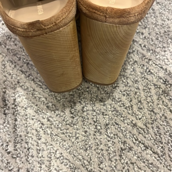 Veronica beard suede clogs-8 - Picture 3 of 4